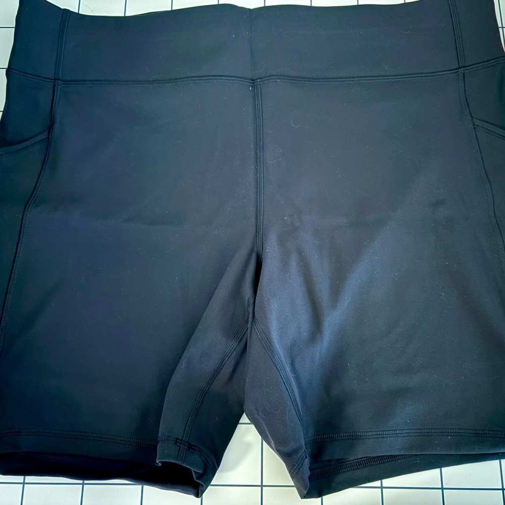 Lululemon Invigorate High Rise Short 8"